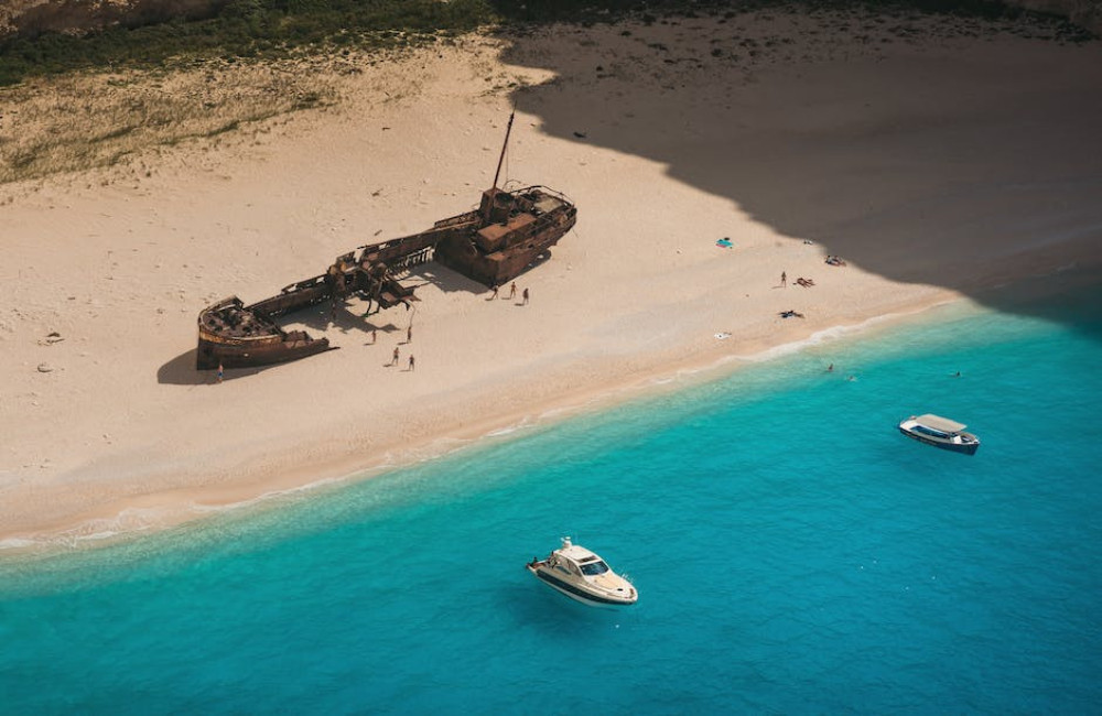 Dagje strand op Zakytnhos? Speel online blackjack als je jezelf verveelt!